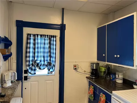 48 Brinton Ave, Warwick, RI 02889 photo 14