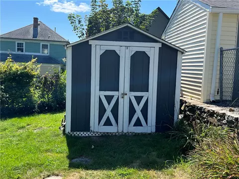 48 Brinton Ave, Warwick, RI 02889 photo 7