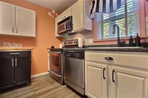 17 Crestview Dr #5A, Westerly, RI 02891 photo 17