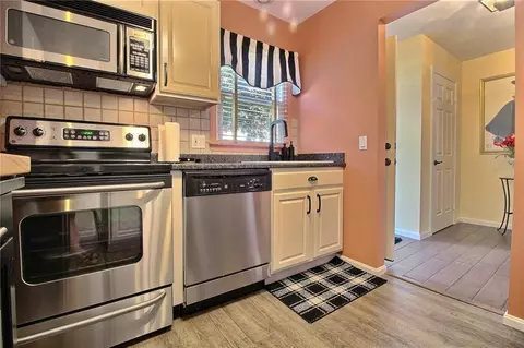 17 Crestview Dr #5A, Westerly, RI 02891 photo 15