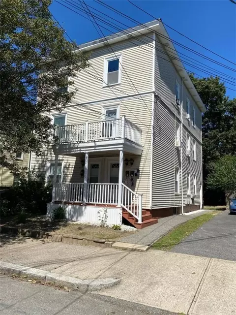 72 Ninth St #1, Providence, RI 02906