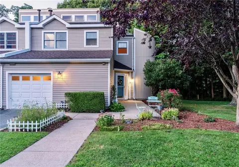 38 Lawton Brook Ln, Portsmouth, RI 02871