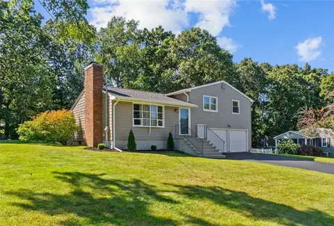 6 Glenwood Dr, Coventry, RI 02816