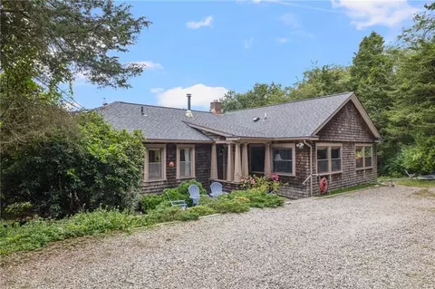 140 Highland Dr, Jamestown, RI 02835