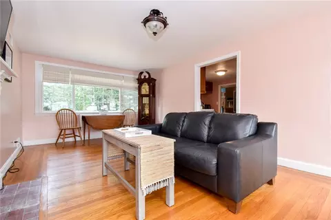 67 Knowles Dr, Warwick, RI 02888 photo 8
