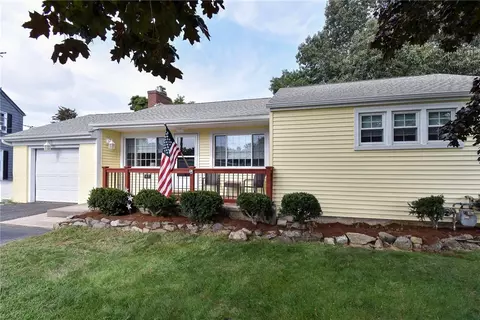 67 Knowles Dr, Warwick, RI 02888