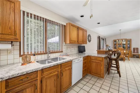 137 Widow Sweets Rd, Exeter, RI 02822 photo 18