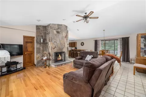 137 Widow Sweets Rd, Exeter, RI 02822 photo 12