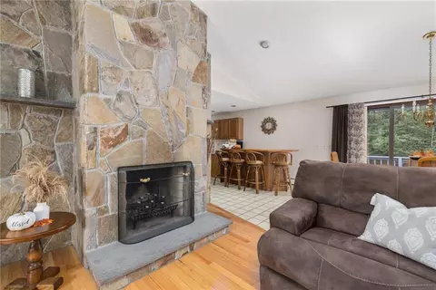 137 Widow Sweets Rd, Exeter, RI 02822 photo 11