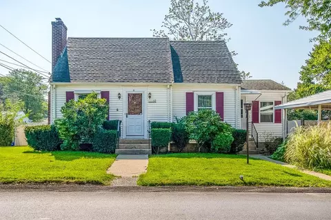 17 Sherwood Ave, North Providence, RI 02911