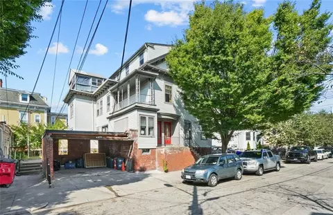 15 Pallas St, Providence, RI 02903