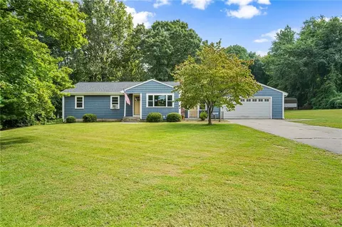 199 Sayles Hill Rd, North Smithfield, RI 02896