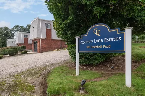 300 Smithfield Rd #TH12, North Providence, RI 02904