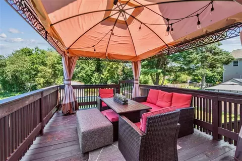 220 Cooper Ave, Woonsocket, RI 02895 photo 9