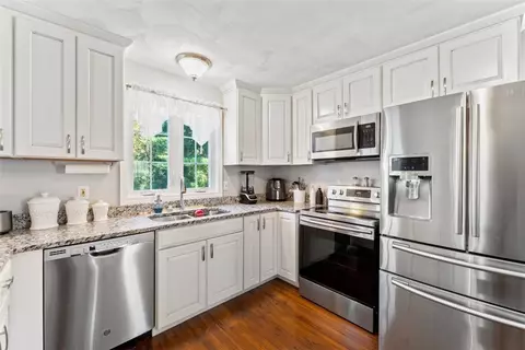 220 Cooper Ave, Woonsocket, RI 02895 photo 20