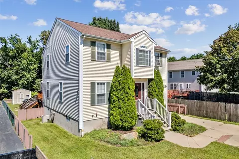 220 Cooper Ave, Woonsocket, RI 02895 photo 2