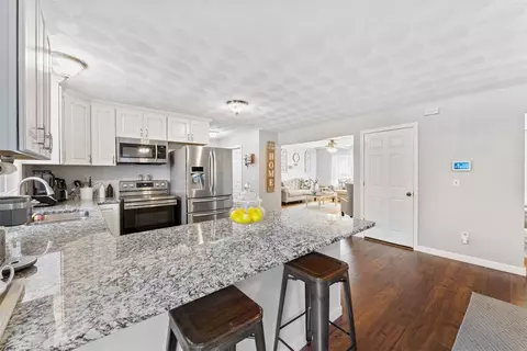 220 Cooper Ave, Woonsocket, RI 02895 photo 18