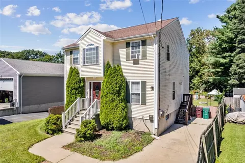 220 Cooper Ave, Woonsocket, RI 02895 photo 3