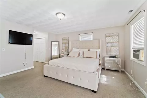 220 Cooper Ave, Woonsocket, RI 02895 photo 28