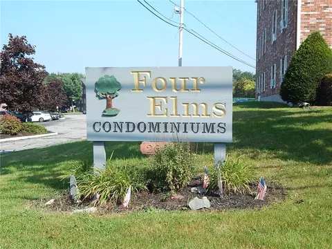 200 Manville Hill Rd #B42, Cumberland, RI 02864