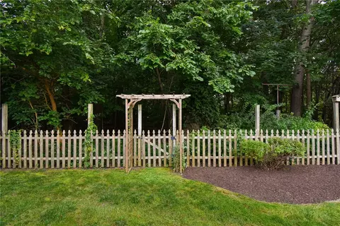 28 Thor Pl, Warwick, RI 02888 photo 35