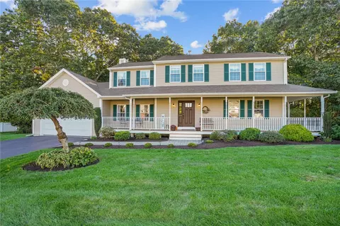 19 Ginger Trl, Coventry, RI 02816