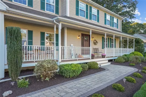 19 Ginger Trl, Coventry, RI 02816 photo 3