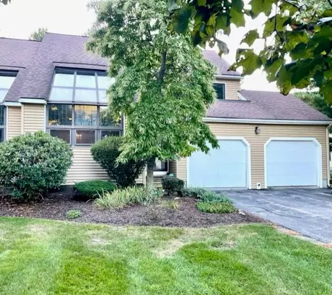 80 Fisher Rd #42, Cumberland, RI 02864