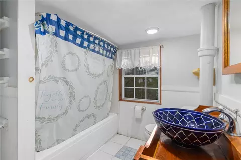 4019 Post Rd, Warwick, RI 02886 photo 16
