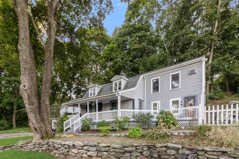 4019 Post Rd, Warwick, RI 02886 photo 2