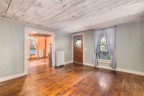 4019 Post Rd, Warwick, RI 02886 photo 5