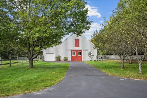 9 Cristy Ct, North Smithfield, RI 02896