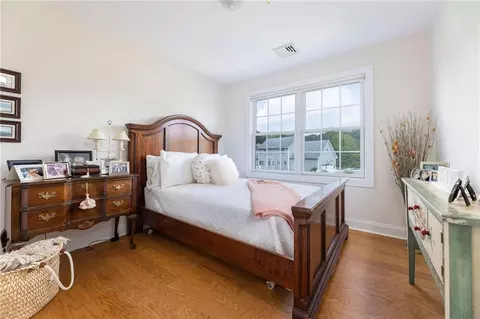 136 Beach St, Westerly, RI 02891 photo 21