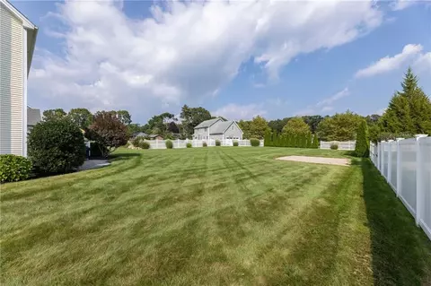 136 Beach St, Westerly, RI 02891 photo 33