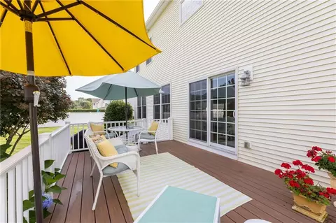 136 Beach St, Westerly, RI 02891 photo 6