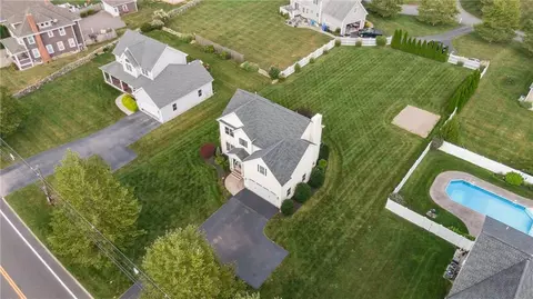 136 Beach St, Westerly, RI 02891 photo 31