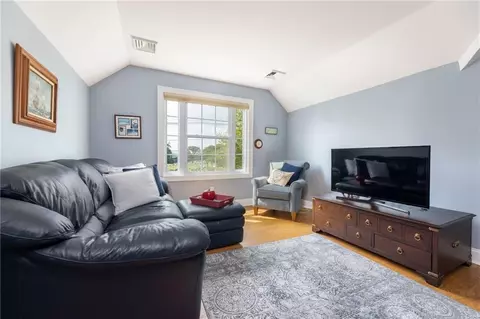 136 Beach St, Westerly, RI 02891 photo 26