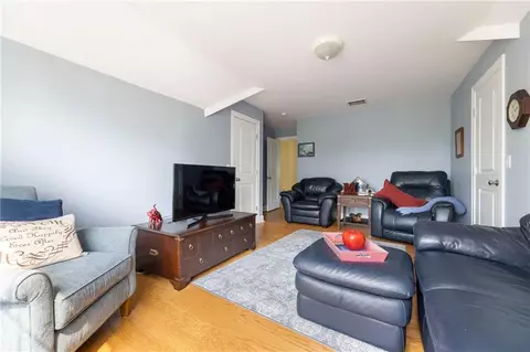 136 Beach St, Westerly, RI 02891 photo 27