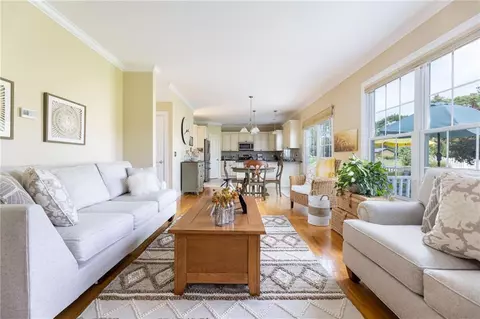 136 Beach St, Westerly, RI 02891 photo 8