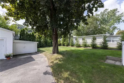 5 Saint Hughes St, Woonsocket, RI 02895 photo 33