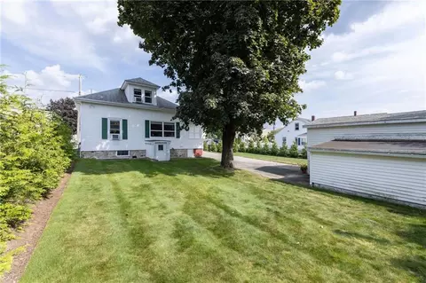5 Saint Hughes St, Woonsocket, RI 02895 photo 32