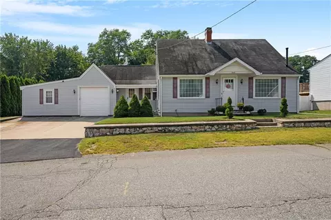 242 Francis Ave, North Providence, RI 02904