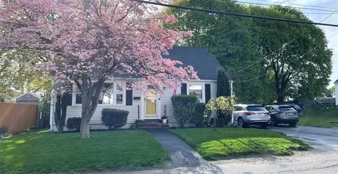 19 Borah St, North Providence, RI 02904