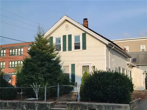 305 Rathbun St, Woonsocket, RI 02895 photo 4