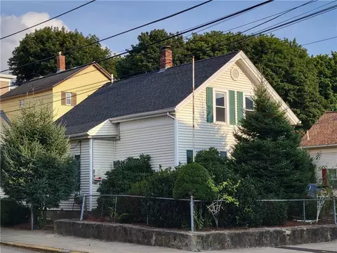 305 Rathbun St, Woonsocket, RI 02895 photo 5