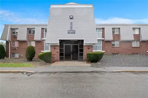 300 Smithfield Rd #1-5, North Providence, RI 02904