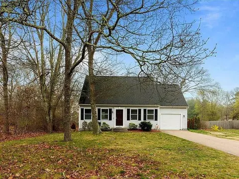 196 Post Rd, Westerly, RI 02891 photo 2