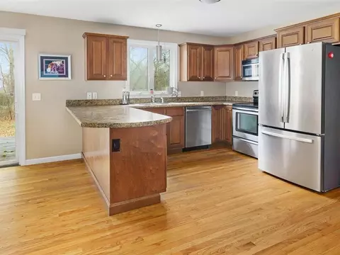 196 Post Rd, Westerly, RI 02891 photo 4