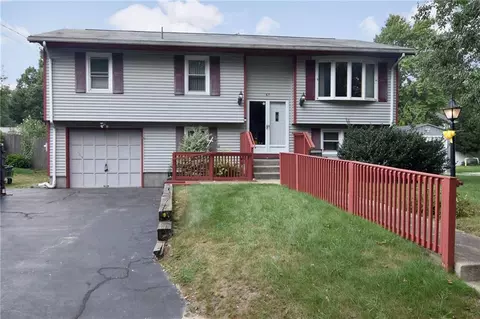 67 Wine St, Cranston, RI 02920