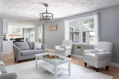 62 Summer St, Westerly, RI 02891 photo 8
